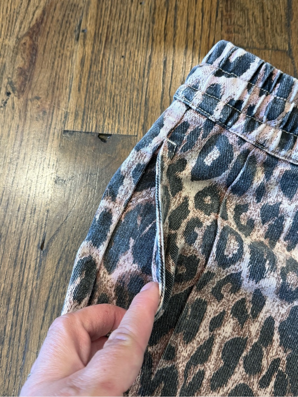 Damson Madder Rafe Leopard Print Trousers | Size 8 - Picture 9 of 11